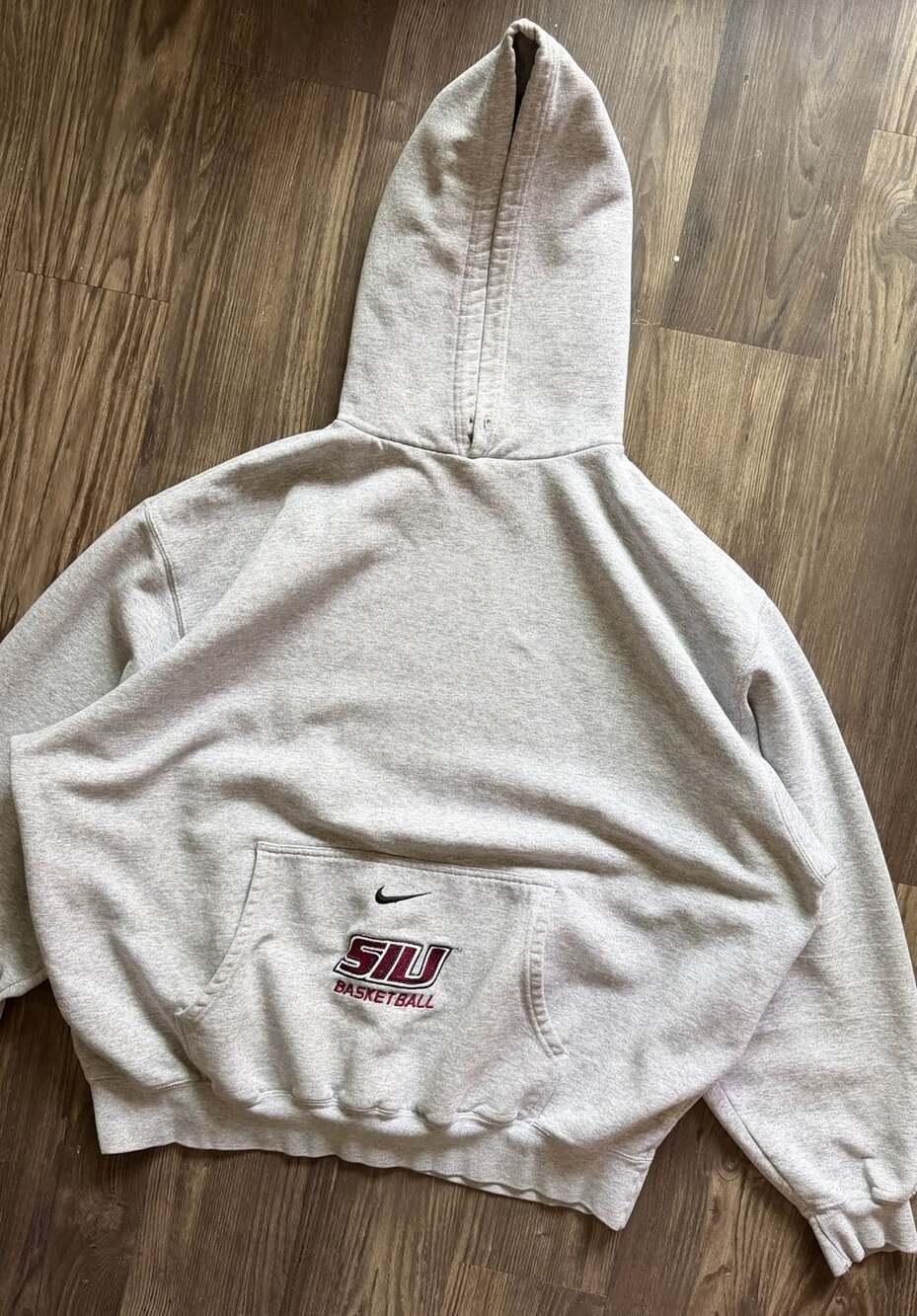 Vintage Y2K Nike Team Southern Illinois University Basketball Hooded Sweatshirt
